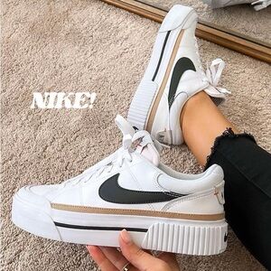 Women’s Nike Court Legacy Lift